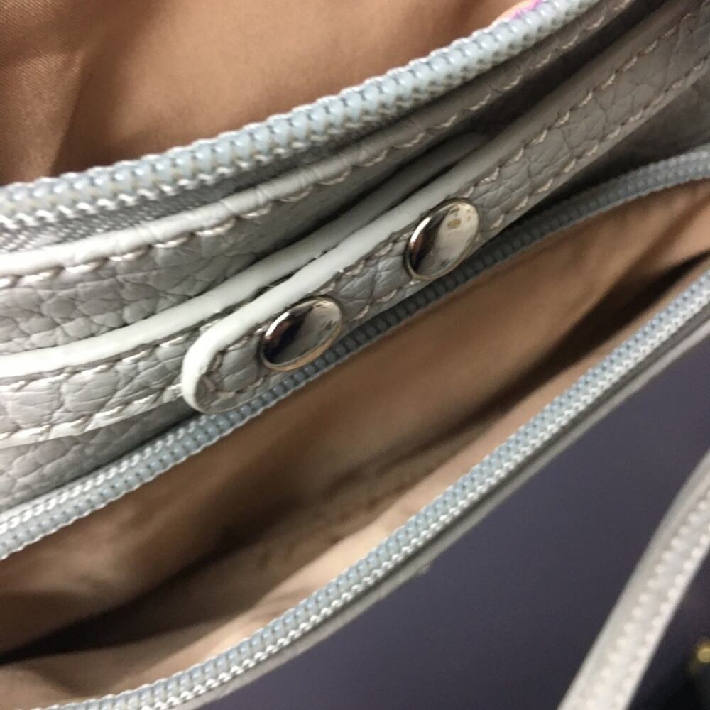 Nine West small purse - Picture 3 of 9